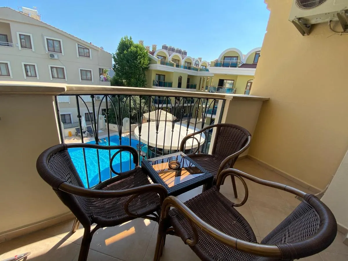 Club Karakas Apart Otel Μαρμαρίς 4*,