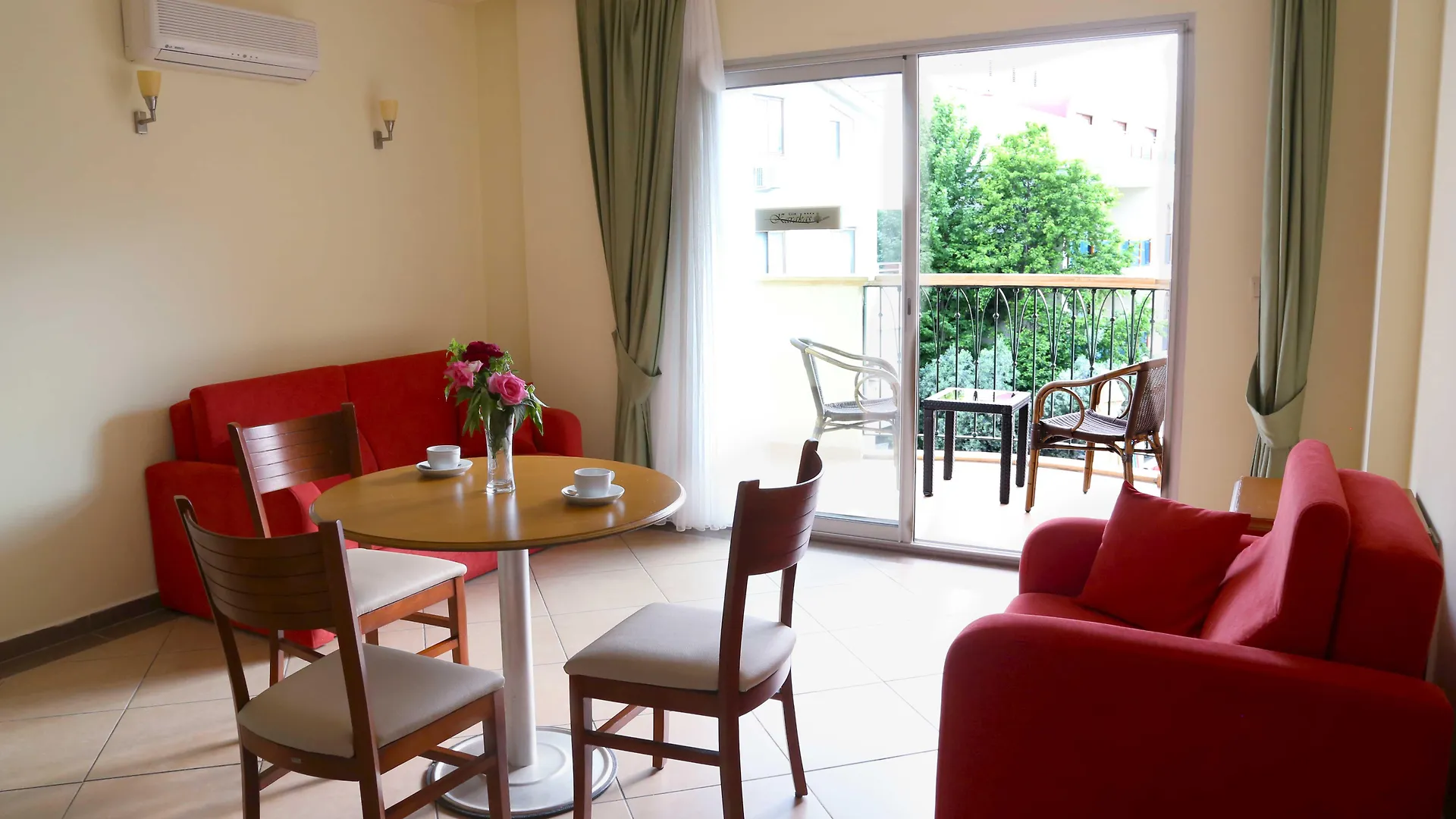 Club Karakas Apart Otel Marmaris 4*,