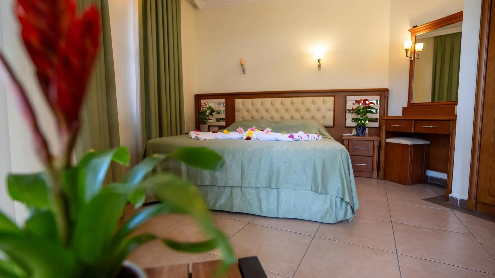 Club Karakas Apart Otel Marmaris